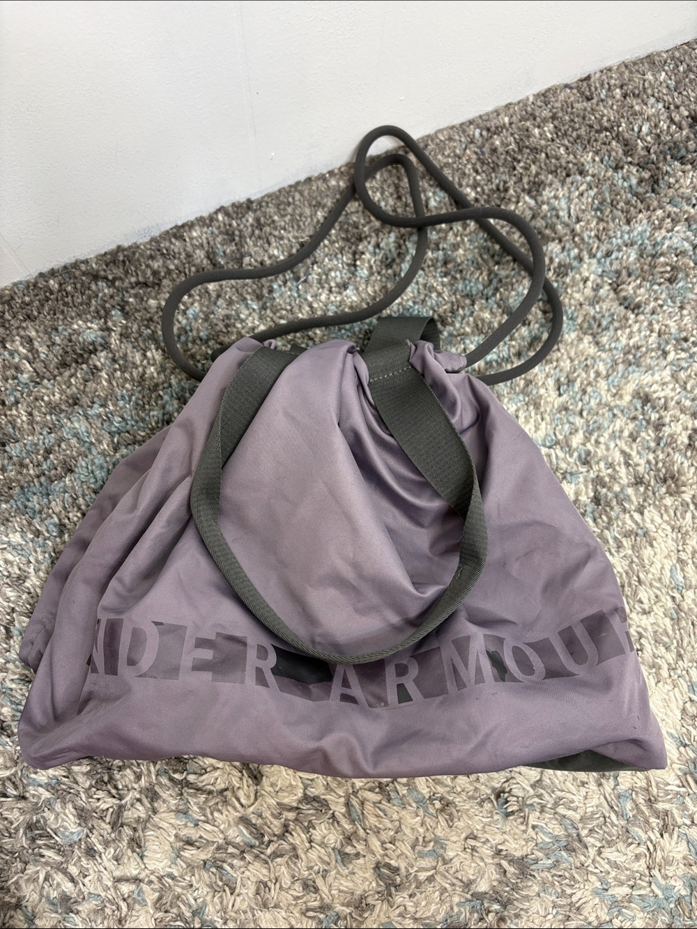 Under Armour Bag Lavender Drawstring Tote Handles Nylon Lined Pocket Small